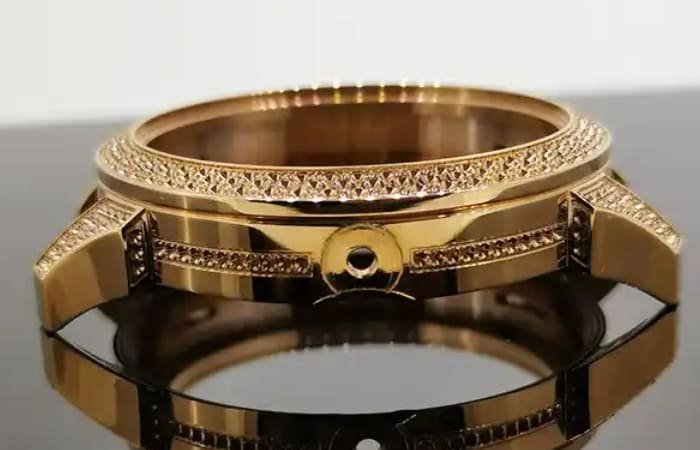 The watch case processed by CNC milling