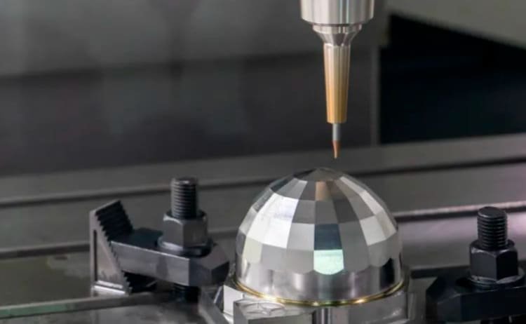 Finish machining spherical metal parts