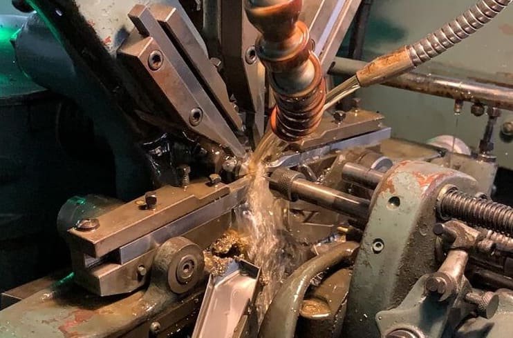 The CNC equipment is producing pogo pins