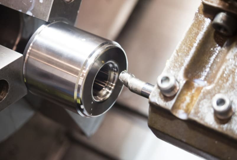 Turning thin-walled parts